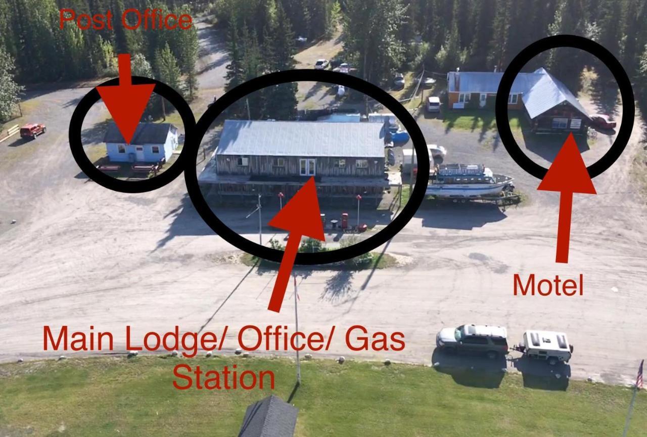 Double G Service Muncho Lake Exterior foto